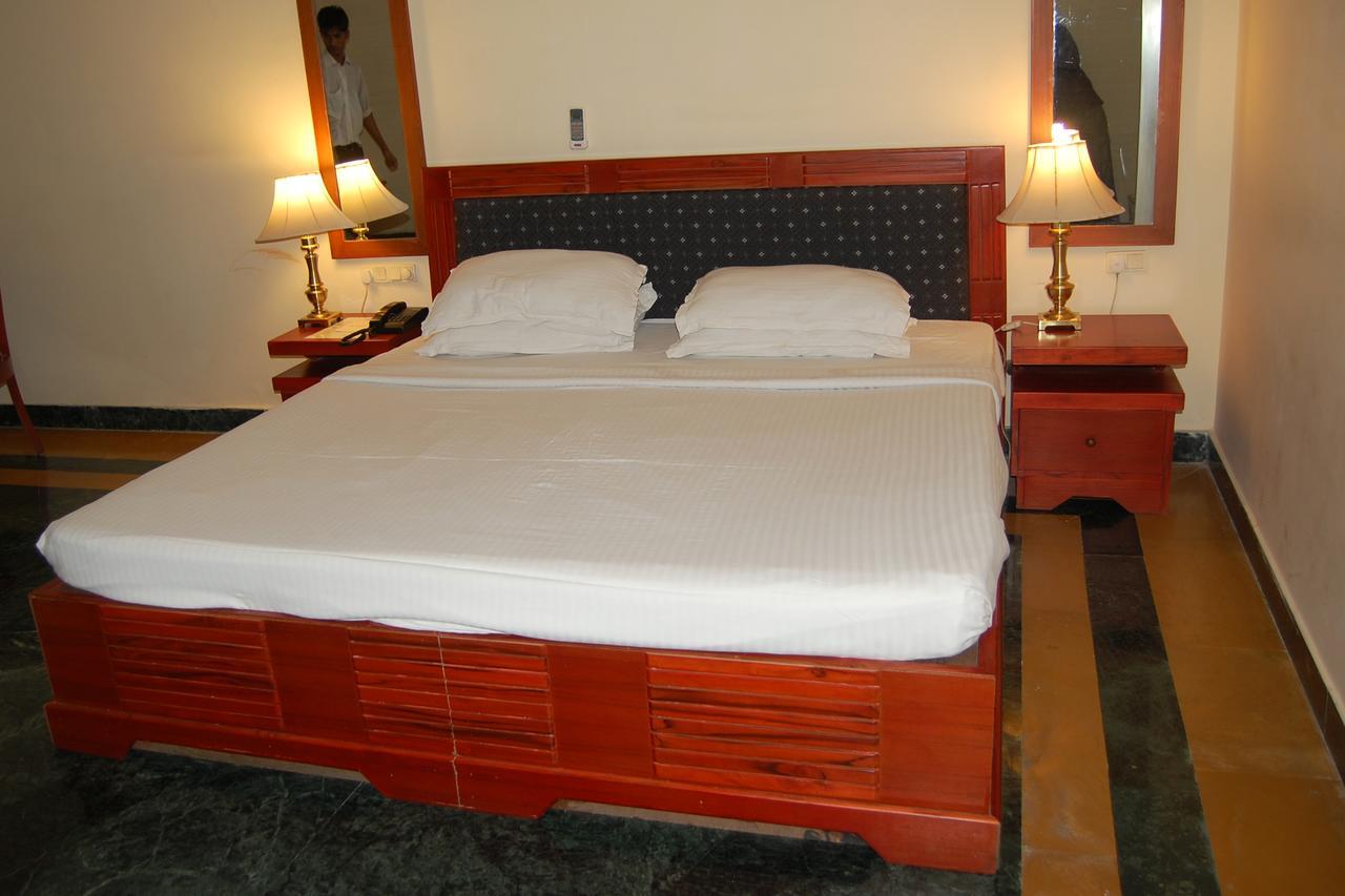เดอะ รอยัล เรซิเดนซี Hotel พุทธคยา ภายนอก รูปภาพ