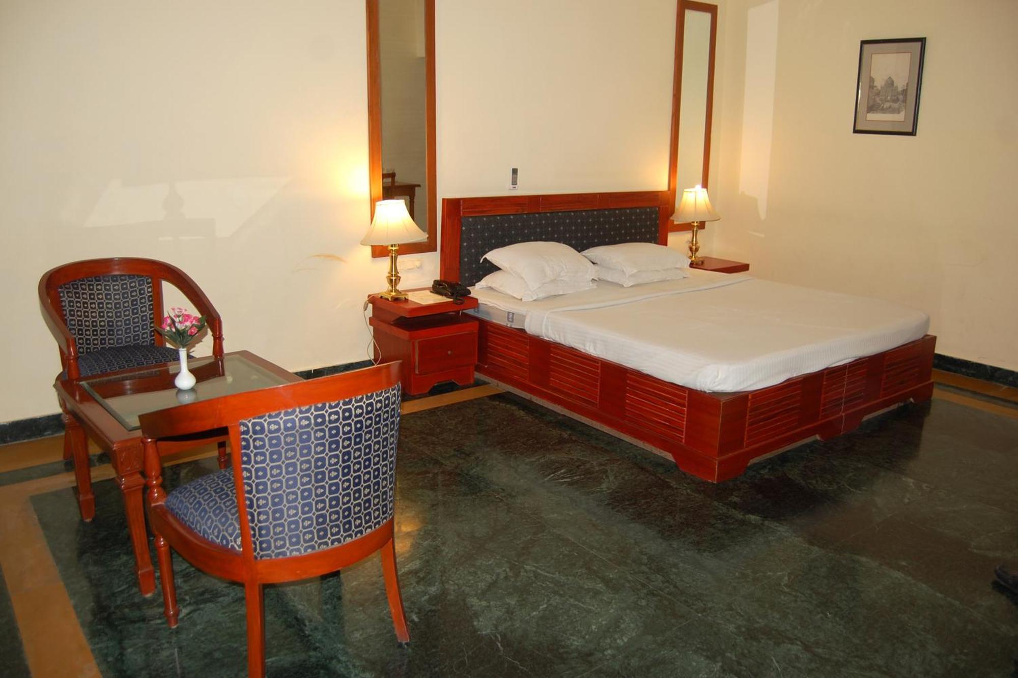 เดอะ รอยัล เรซิเดนซี Hotel พุทธคยา ภายนอก รูปภาพ